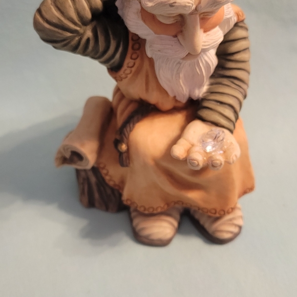 RARE VINTAGE 1988 COLECTIBAL WORLD OF KRYSTONIA FIGURINE. MADE IN ENGLAND - Picture 12 of 15
